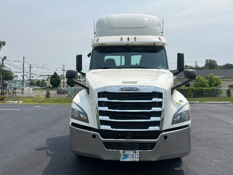 Day Cab Tractor-Heavy Duty Tractors-Freightliner-2019-T12642ST-North Bergen-NJ-478,449\n\t\tmiles-$ 29,250 - Image 2