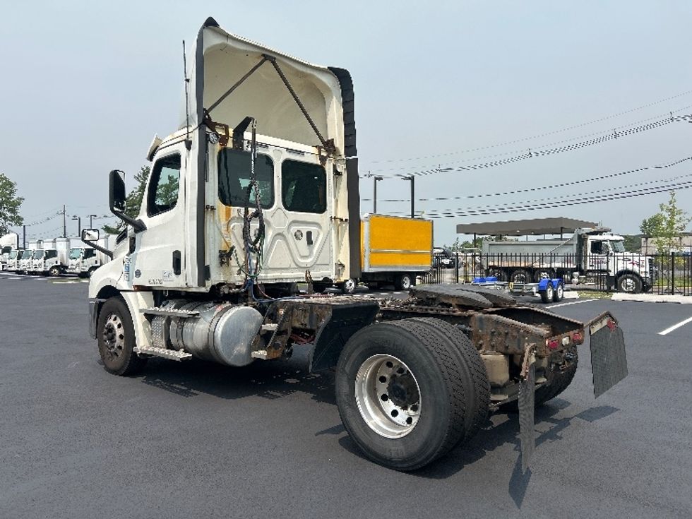 Day Cab Tractor-Heavy Duty Tractors-Freightliner-2019-T12642ST-North Bergen-NJ-478,449\n\t\tmiles-$ 29,250 - Image 5