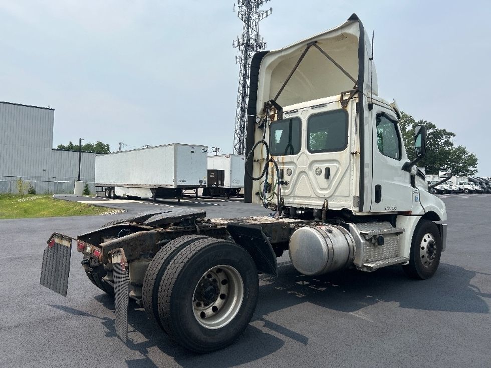 Day Cab Tractor-Heavy Duty Tractors-Freightliner-2019-T12642ST-North Bergen-NJ-478,449\n\t\tmiles-$ 29,250 - Image 7