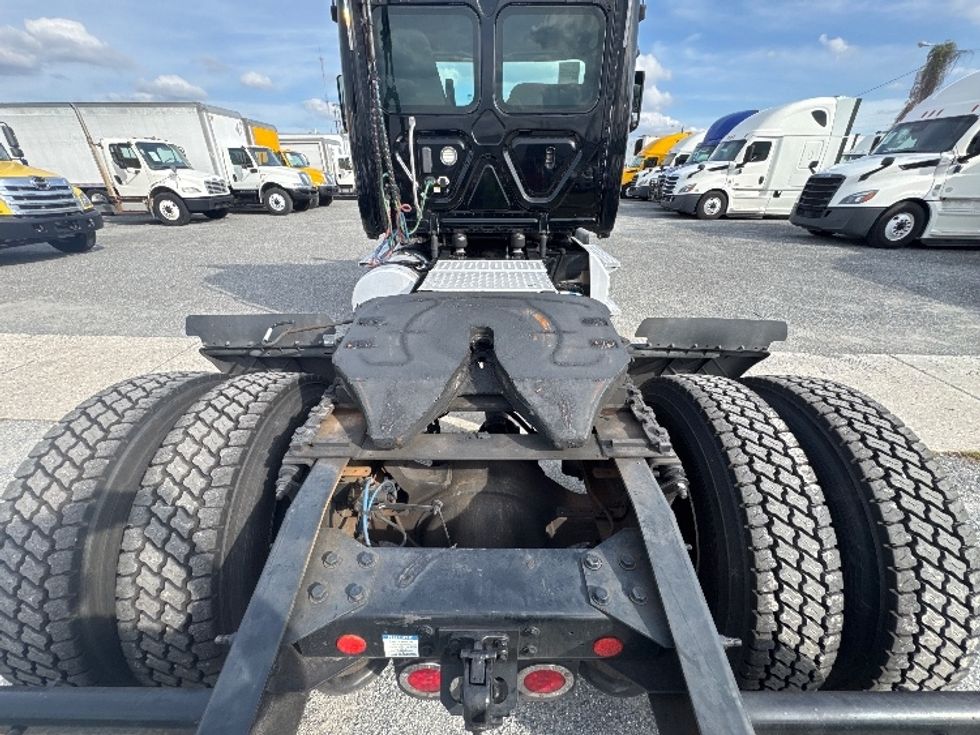 Day Cab Tractor-Heavy Duty Tractors-Freightliner-2019-T12642ST-Ocala-FL-106,105\n\t\tmiles-$ 43,750 - Image 6