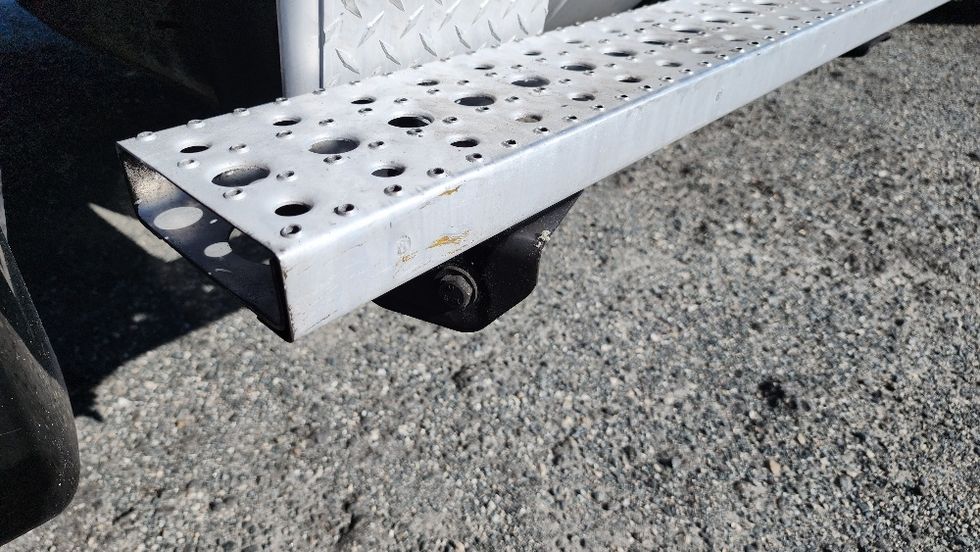 Day Cab Tractor-Heavy Duty Tractors-Freightliner-2019-T12642ST-Ocala-FL-120,951\n\t\tmiles-$ 50,250 - Image 19