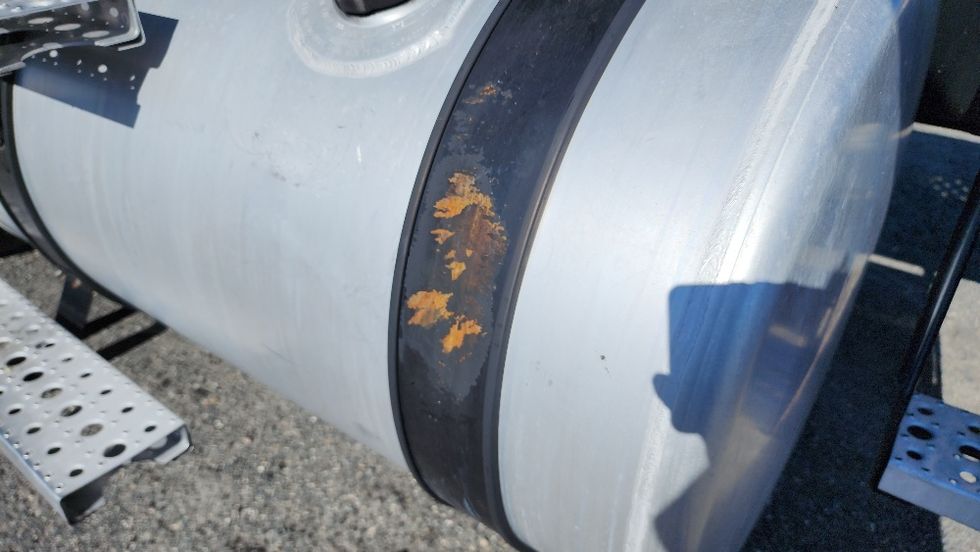 Day Cab Tractor-Heavy Duty Tractors-Freightliner-2019-T12642ST-Ocala-FL-120,951\n\t\tmiles-$ 50,250 - Image 21