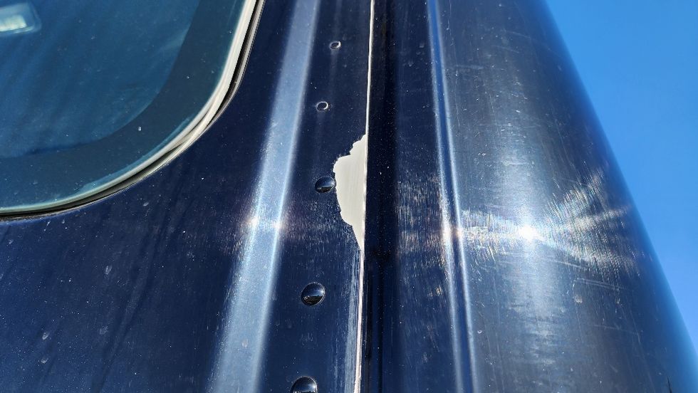 Day Cab Tractor-Heavy Duty Tractors-Freightliner-2019-T12642ST-Ocala-FL-137,940\n\t\tmiles-$ 42,750 - Image 19