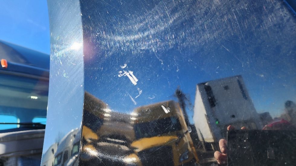 Day Cab Tractor-Heavy Duty Tractors-Freightliner-2019-T12642ST-Ocala-FL-137,940\n\t\tmiles-$ 42,750 - Image 21