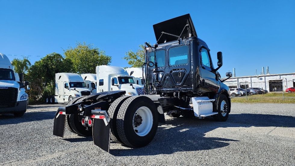 Day Cab Tractor-Heavy Duty Tractors-Freightliner-2019-T12642ST-Ocala-FL-145,905\n\t\tmiles-$ 49,750 - Image 7