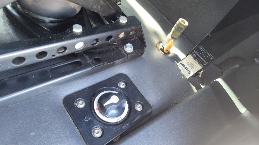 Day Cab Tractor-Heavy Duty Tractors-Freightliner-2019-T12642ST-Ocala-FL-156,904\n\t\tmiles-$ 42,750 - Image 17