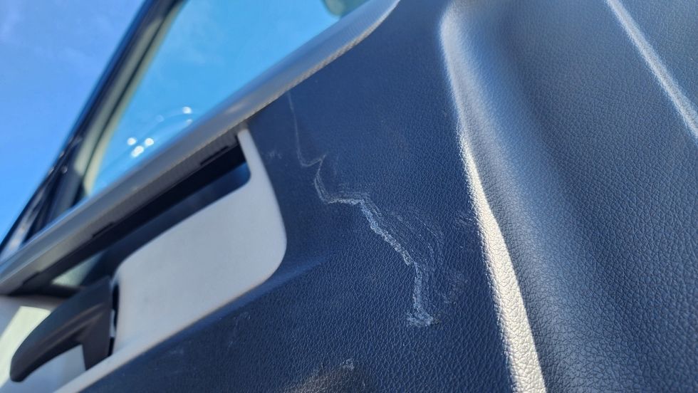 Day Cab Tractor-Heavy Duty Tractors-Freightliner-2019-T12642ST-Ocala-FL-156,904\n\t\tmiles-$ 42,750 - Image 20