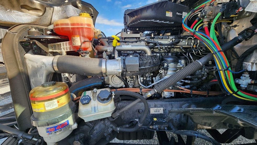 Day Cab Tractor-Heavy Duty Tractors-Freightliner-2019-T12642ST-Ocala-FL-168,501\n\t\tmiles-$ 48,500 - Image 16