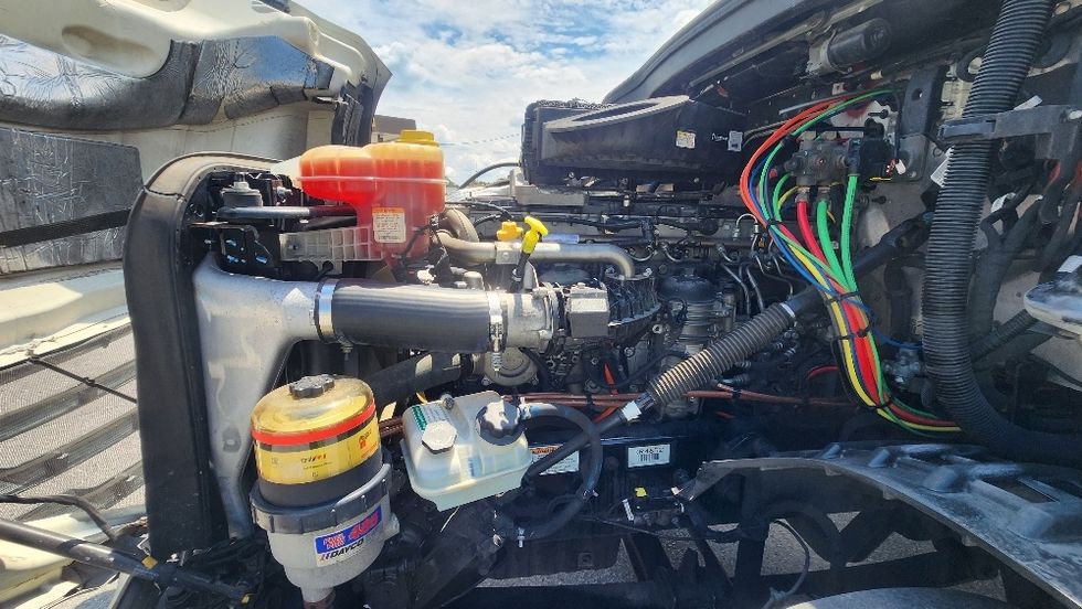 Day Cab Tractor-Heavy Duty Tractors-Freightliner-2019-T12642ST-Ocala-FL-232,510\n\t\tmiles-$ 49,500 - Image 16