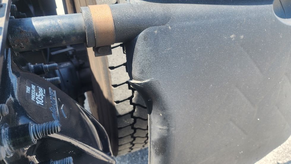 Day Cab Tractor-Heavy Duty Tractors-Freightliner-2019-T12642ST-Ocala-FL-232,510\n\t\tmiles-$ 49,500 - Image 20