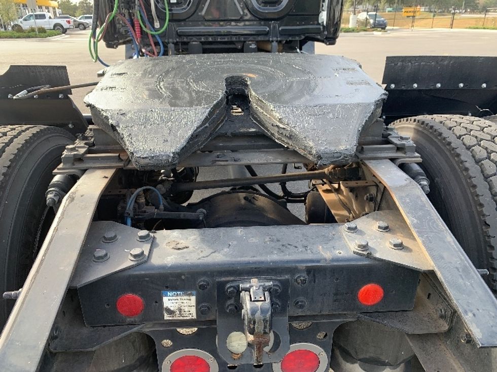 Day Cab Tractor-Heavy Duty Tractors-Freightliner-2019-T12642ST-Ocala-FL-246,152\n\t\tmiles-$ 42,750 - Image 6