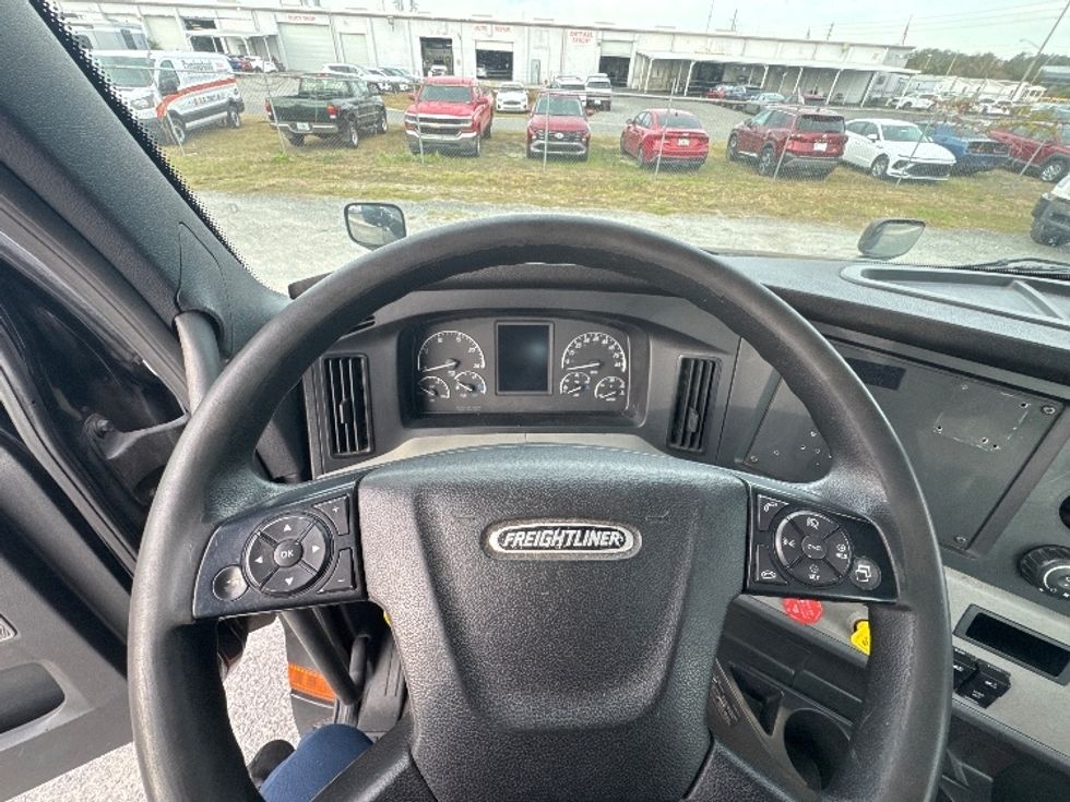 Day Cab Tractor-Heavy Duty Tractors-Freightliner-2019-T12642ST-Ocala-FL-249,716\n\t\tmiles-$ 42,750 - Image 11