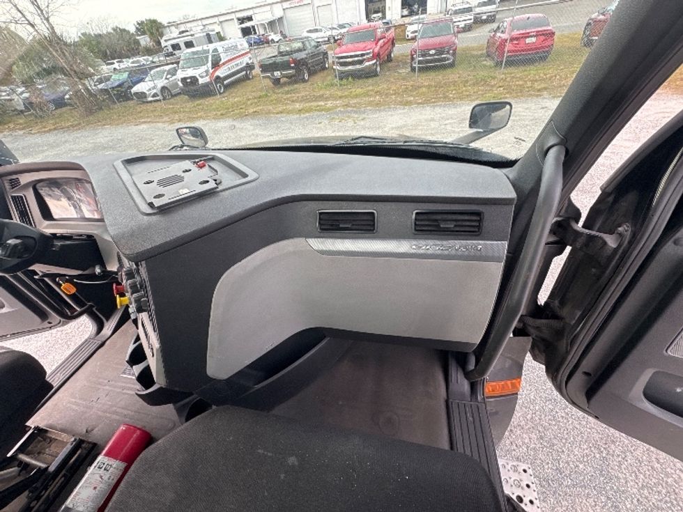 Day Cab Tractor-Heavy Duty Tractors-Freightliner-2019-T12642ST-Ocala-FL-249,716\n\t\tmiles-$ 42,750 - Image 13