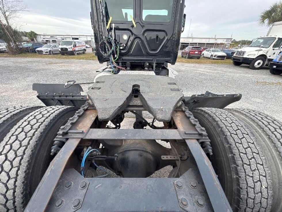 Day Cab Tractor-Heavy Duty Tractors-Freightliner-2019-T12642ST-Ocala-FL-249,716\n\t\tmiles-$ 42,750 - Image 6