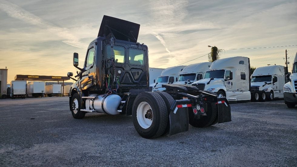 Day Cab Tractor-Heavy Duty Tractors-Freightliner-2019-T12642ST-Ocala-FL-55,139\n\t\tmiles-$ 50,250 - Image 5