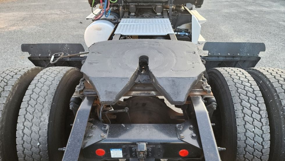 Day Cab Tractor-Heavy Duty Tractors-Freightliner-2019-T12642ST-Ocala-FL-55,139\n\t\tmiles-$ 50,250 - Image 6