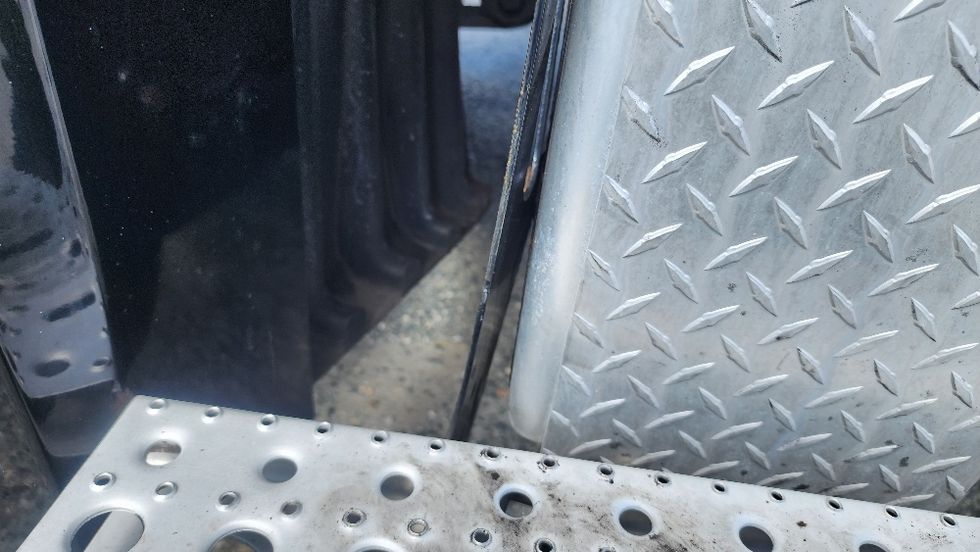 Day Cab Tractor-Heavy Duty Tractors-Freightliner-2019-T12642ST-Ocala-FL-88,355\n\t\tmiles-$ 50,250 - Image 20