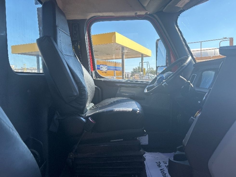 Day Cab Tractor-Heavy Duty Tractors-Freightliner-2019-T12642ST-Oklahoma City-OK-160,009\n\t\tmiles-$ 49,500 - Image 14