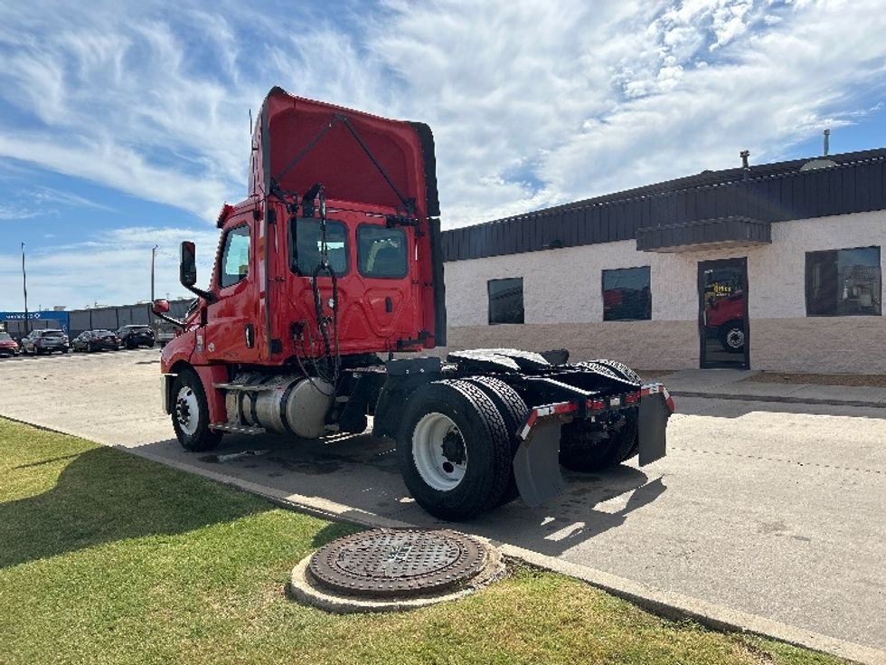 Day Cab Tractor-Heavy Duty Tractors-Freightliner-2019-T12642ST-Oklahoma City-OK-160,009\n\t\tmiles-$ 49,500 - Image 5