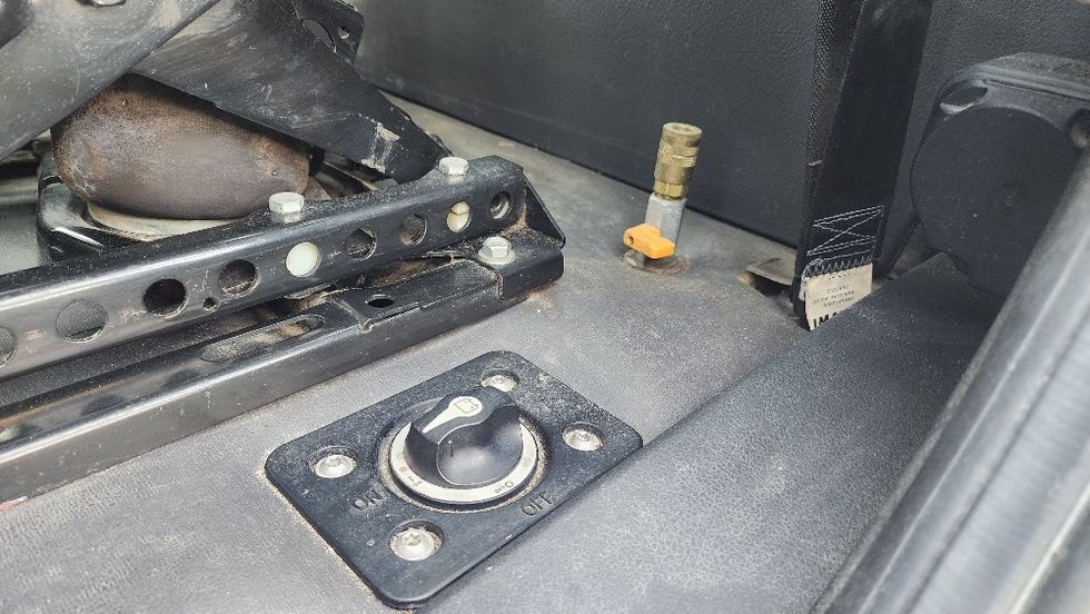 Day Cab Tractor-Heavy Duty Tractors-Freightliner-2019-T12642ST-Orlando-FL-138,346\n\t\tmiles-$ 50,250 - Image 17