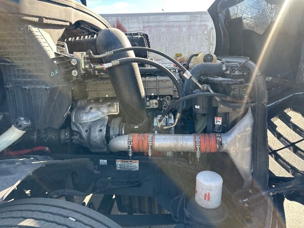 Day Cab Tractor-Heavy Duty Tractors-Freightliner-2019-T12642ST-Orlando-FL-221,019\n\t\tmiles-$ 43,500 - Image 15