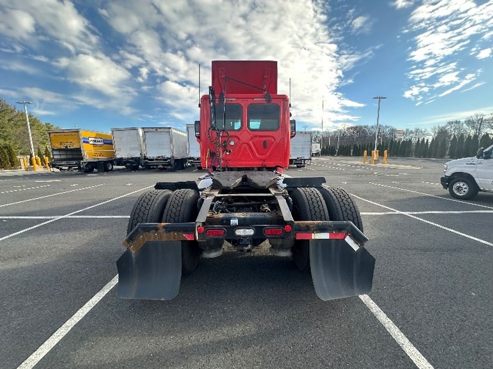 Day Cab Tractor-Heavy Duty Tractors-Freightliner-2019-T12642ST-Parsippany-NJ-357,907\n\t\tmiles-$ 43,000 - Image 6