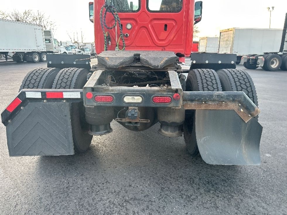 Day Cab Tractor-Heavy Duty Tractors-Freightliner-2019-T12642ST-Pennsauken-NJ-527,007\n\t\tmiles-$ 26,500 - Image 19