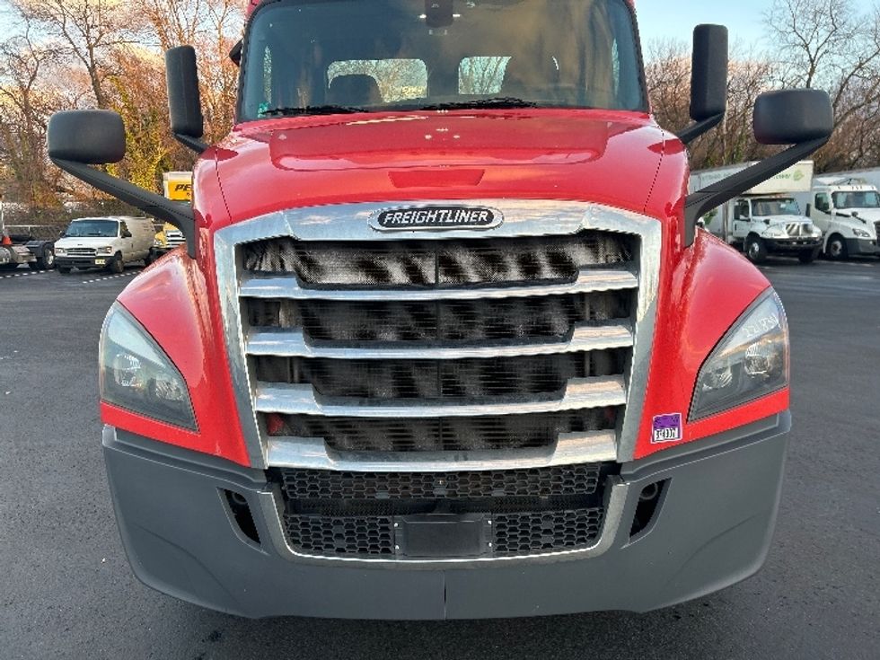 Day Cab Tractor-Heavy Duty Tractors-Freightliner-2019-T12642ST-Pennsauken-NJ-527,007\n\t\tmiles-$ 26,500 - Image 21