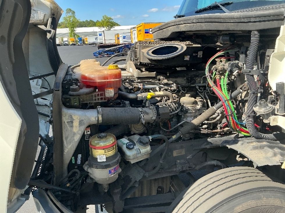 Day Cab Tractor-Heavy Duty Tractors-Freightliner-2019-T12642ST-Pensacola-FL-306,569\n\t\tmiles-$ 45,500 - Image 16