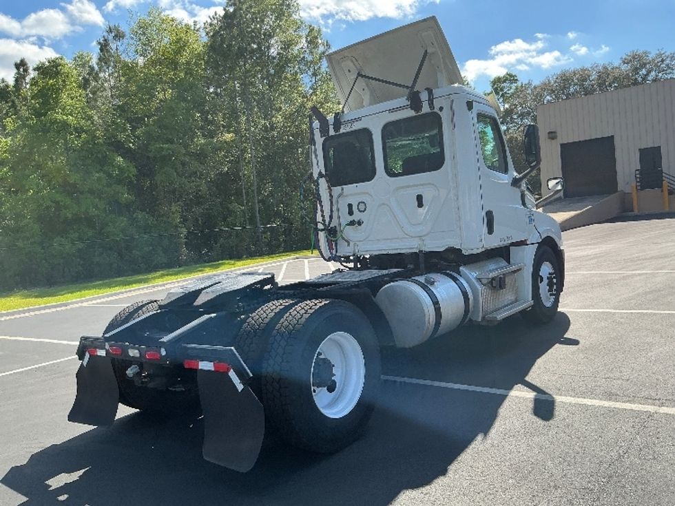 Day Cab Tractor-Heavy Duty Tractors-Freightliner-2019-T12642ST-Pensacola-FL-306,569\n\t\tmiles-$ 45,500 - Image 7