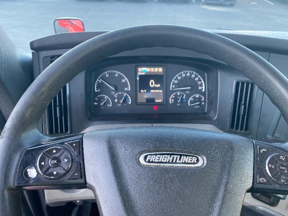 Day Cab Tractor-Heavy Duty Tractors-Freightliner-2019-T12642ST-Phoenix-AZ-211,107\n\t\tmiles-$ 35,000 - Image 11