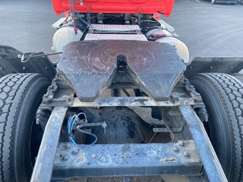 Day Cab Tractor-Heavy Duty Tractors-Freightliner-2019-T12642ST-Phoenix-AZ-211,107\n\t\tmiles-$ 35,000 - Image 6