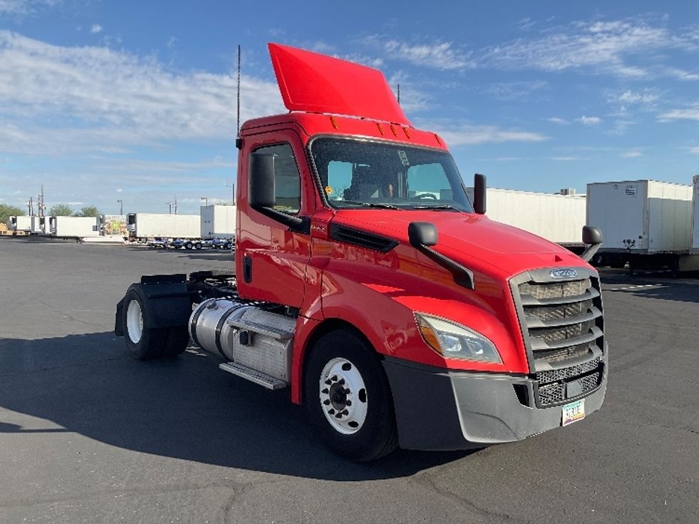 Day Cab Tractor-Heavy Duty Tractors-Freightliner-2019-T12642ST-Phoenix-AZ-325,522\n\t\tmiles-$ 35,250 - Image 1