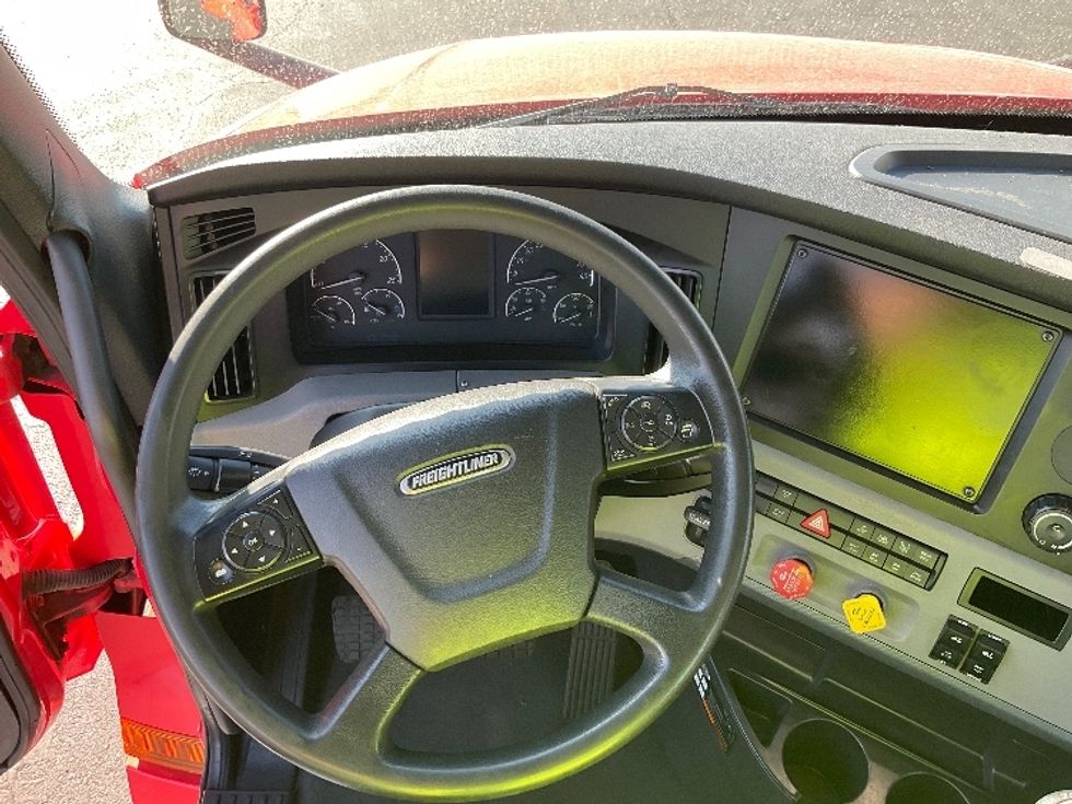 Day Cab Tractor-Heavy Duty Tractors-Freightliner-2019-T12642ST-Phoenix-AZ-325,522\n\t\tmiles-$ 35,250 - Image 11