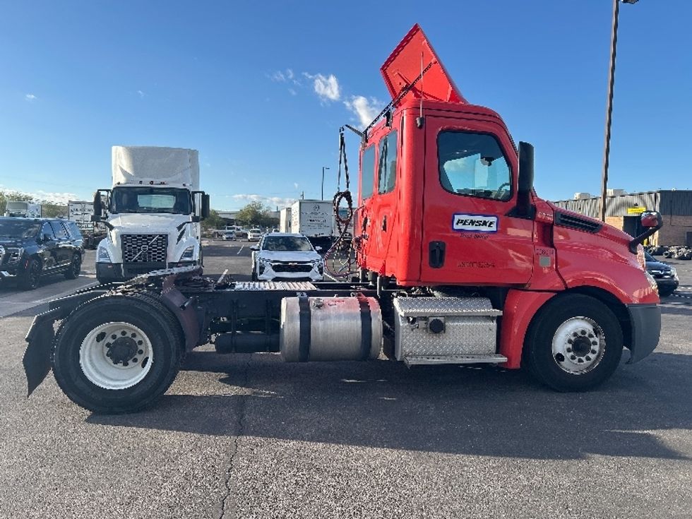 Day Cab Tractor-Heavy Duty Tractors-Freightliner-2019-T12642ST-Phoenix-AZ-445,968\n\t\tmiles-$ 28,500 - Image 8