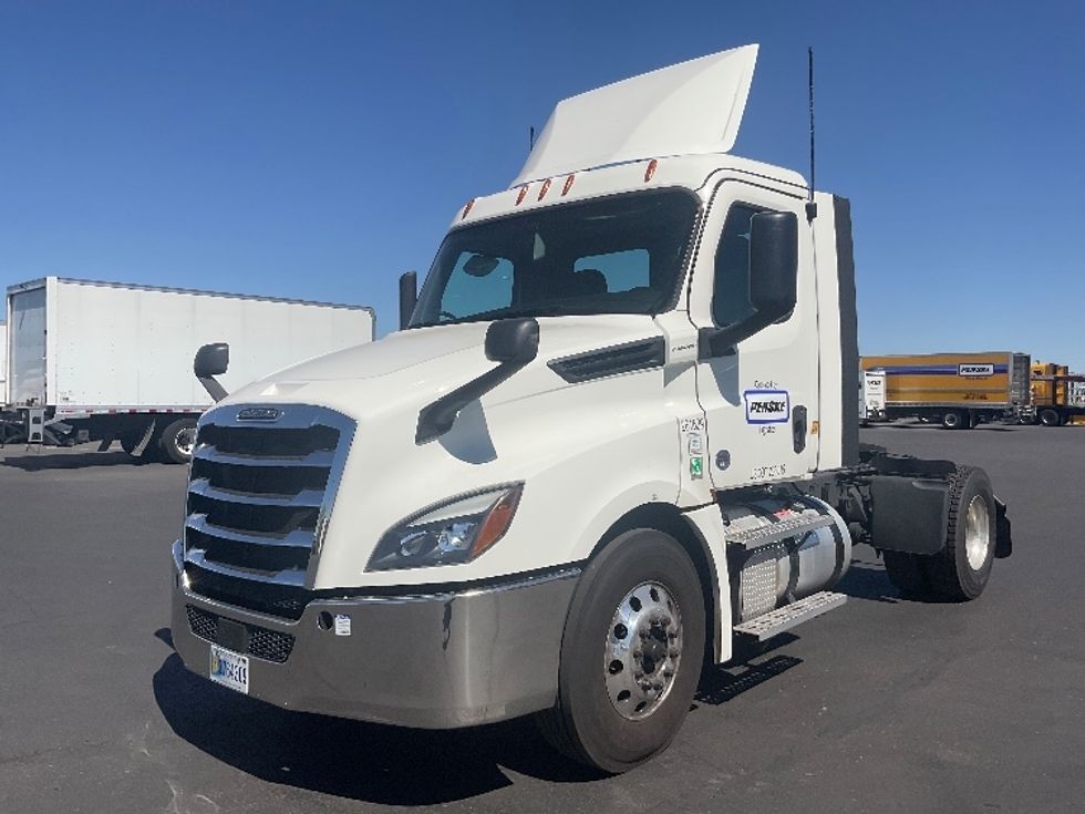 Day Cab Tractor-Heavy Duty Tractors-Freightliner-2019-T12642ST-Phoenix-AZ-461,476\n\t\tmiles-$ 33,500 - Image 3