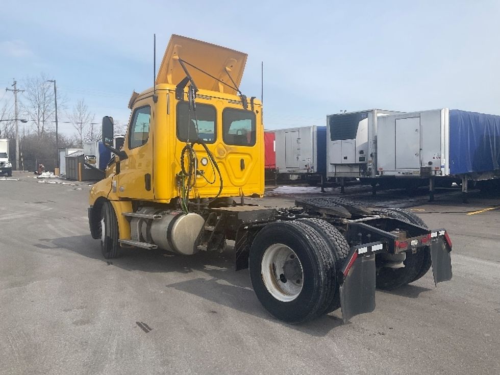 Day Cab Tractor-Heavy Duty Tractors-Freightliner-2019-T12642ST-Piqua-OH-364,695\n\t\tmiles-$ 37,250 - Image 5