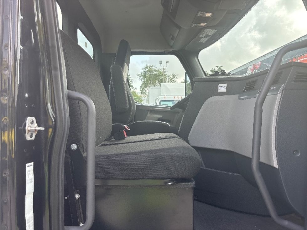 Day Cab Tractor-Heavy Duty Tractors-Freightliner-2019-T12642ST-Pompano Beach-FL-184,140\n\t\tmiles-$ 41,500 - Image 14