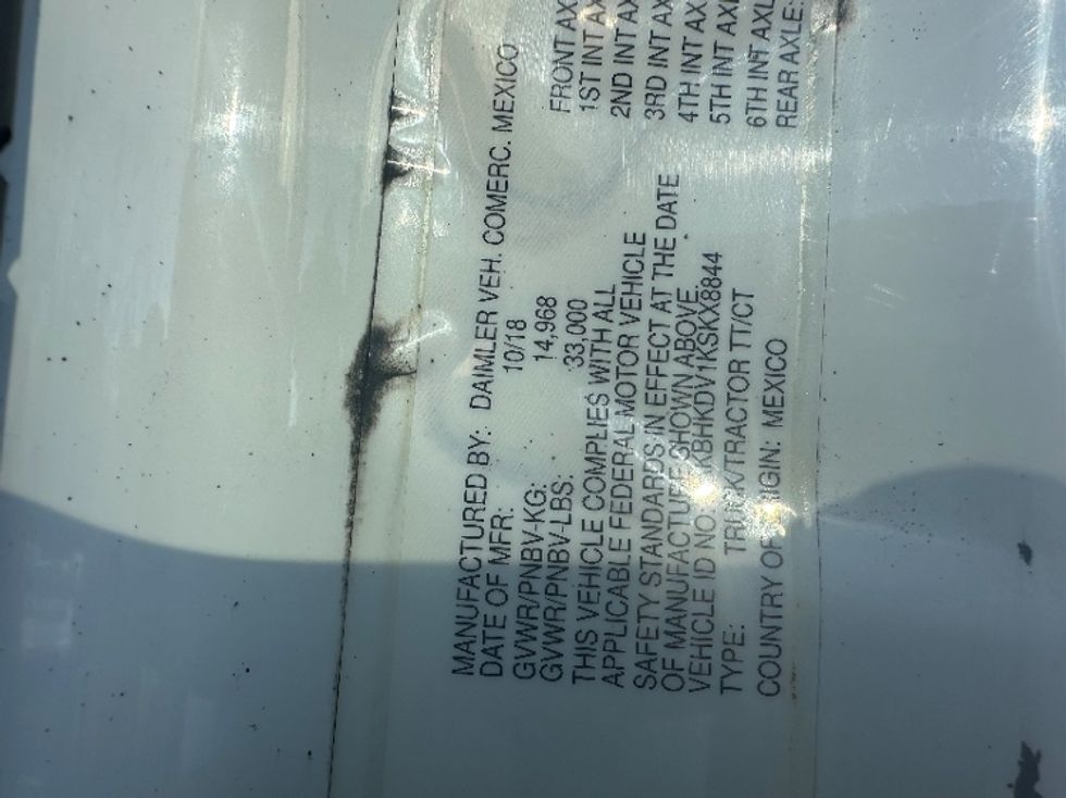 Day Cab Tractor-Heavy Duty Tractors-Freightliner-2019-T12642ST-Pottsville-PA-250,544\n\t\tmiles-$ 35,500 - Image 18