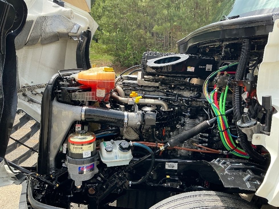 Day Cab Tractor-Heavy Duty Tractors-Freightliner-2019-T12642ST-Prince George-VA-269,142\n\t\tmiles-$ 43,250 - Image 16