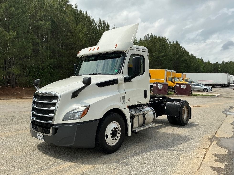 Day Cab Tractor-Heavy Duty Tractors-Freightliner-2019-T12642ST-Prince George-VA-269,142\n\t\tmiles-$ 43,250 - Image 3