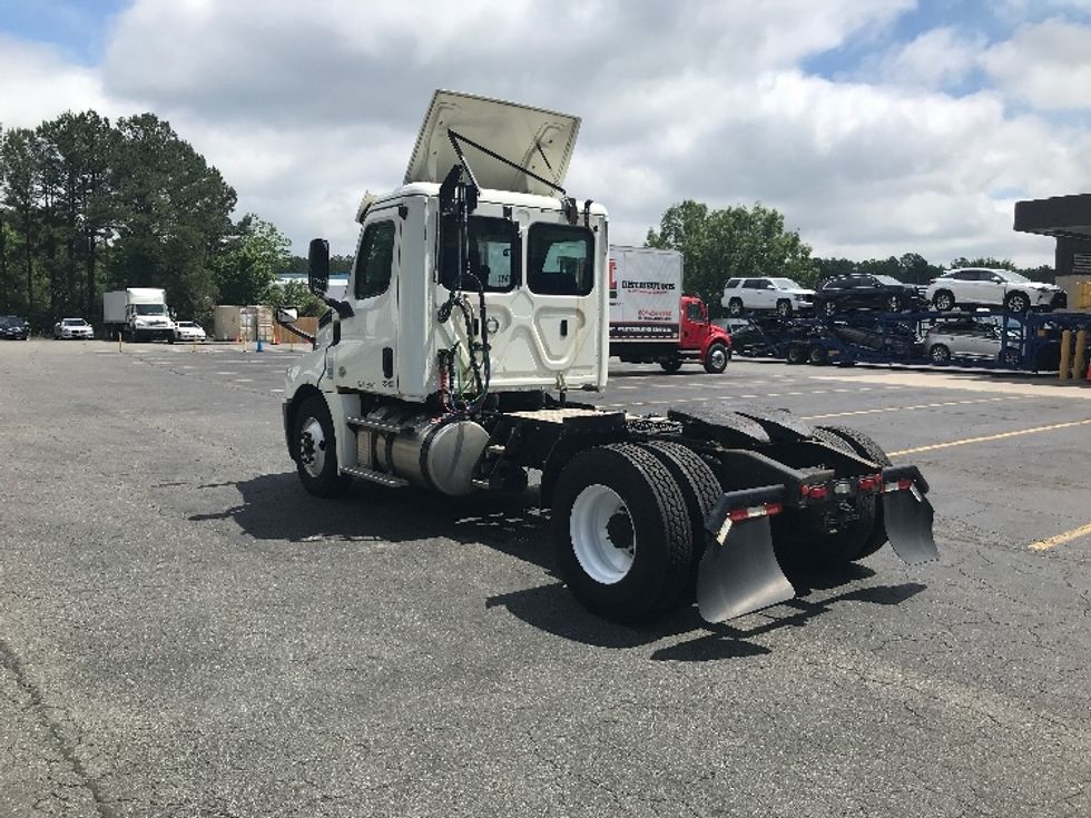 Day Cab Tractor-Heavy Duty Tractors-Freightliner-2019-T12642ST-Prince George-VA-419,124\n\t\tmiles-$ 39,250 - Image 5