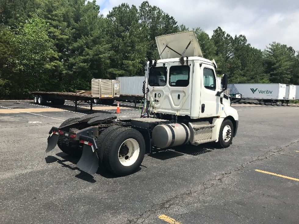 Day Cab Tractor-Heavy Duty Tractors-Freightliner-2019-T12642ST-Prince George-VA-419,124\n\t\tmiles-$ 39,250 - Image 7