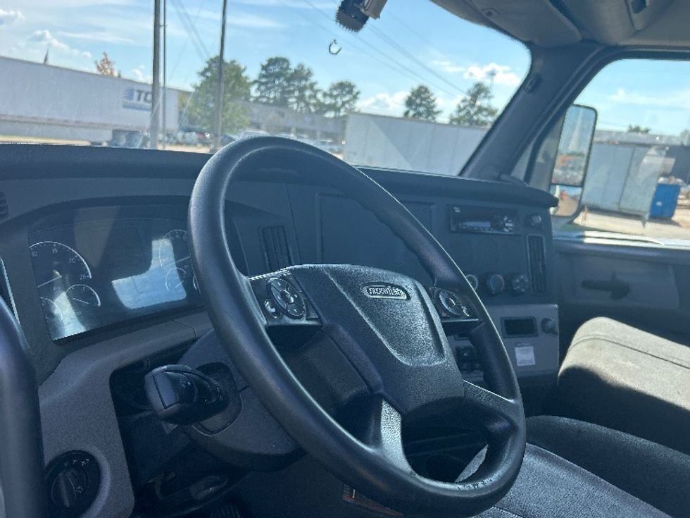 Day Cab Tractor-Heavy Duty Tractors-Freightliner-2019-T12642ST-Richland-MS-232,230\n\t\tmiles-$ 49,500 - Image 10