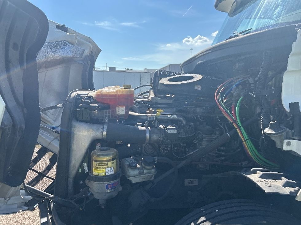 Day Cab Tractor-Heavy Duty Tractors-Freightliner-2019-T12642ST-Richland-MS-232,230\n\t\tmiles-$ 49,500 - Image 16