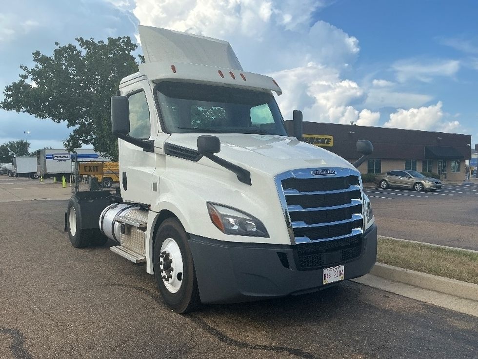 Day Cab Tractor-Heavy Duty Tractors-Freightliner-2019-T12642ST-Richland-MS-257,886\n\t\tmiles-$ 48,250 - Image 1