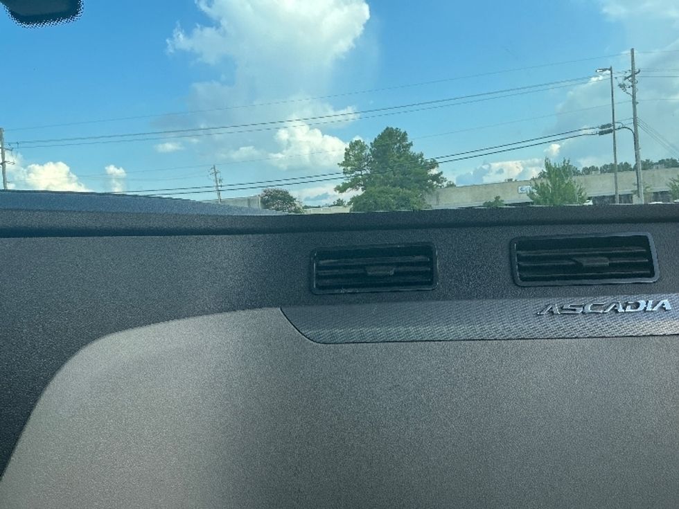 Day Cab Tractor-Heavy Duty Tractors-Freightliner-2019-T12642ST-Richland-MS-257,886\n\t\tmiles-$ 48,250 - Image 13