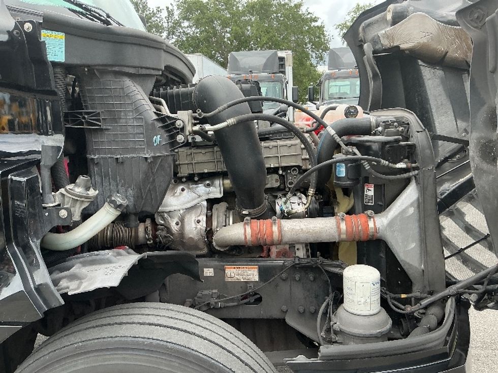 Day Cab Tractor-Heavy Duty Tractors-Freightliner-2019-T12642ST-Riviera Beach-FL-186,929\n\t\tmiles-$ 44,500 - Image 14