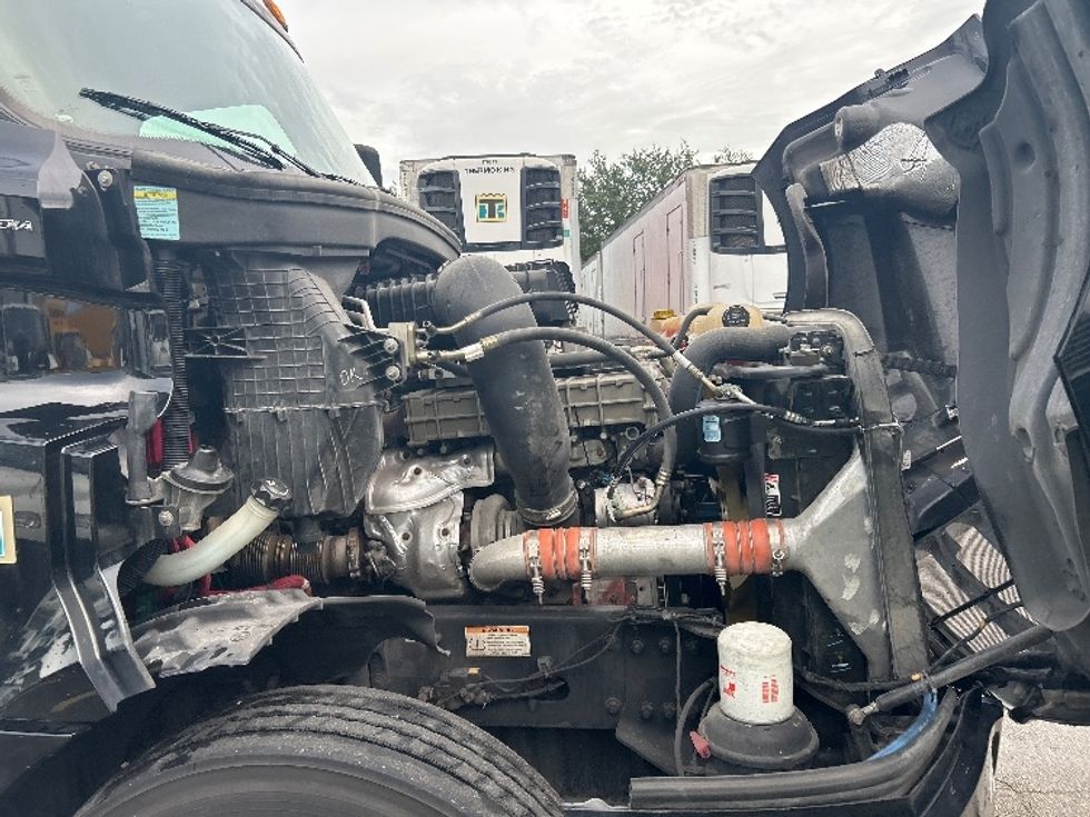 Day Cab Tractor-Heavy Duty Tractors-Freightliner-2019-T12642ST-Riviera Beach-FL-226,391\n\t\tmiles-$ 45,500 - Image 14