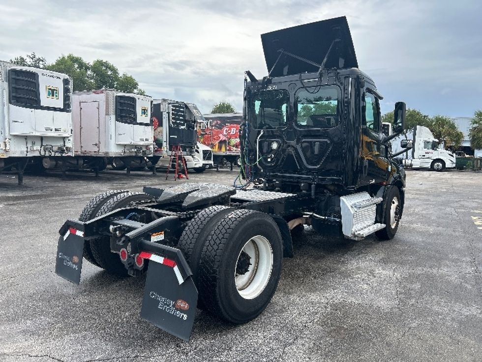 Day Cab Tractor-Heavy Duty Tractors-Freightliner-2019-T12642ST-Riviera Beach-FL-226,391\n\t\tmiles-$ 45,500 - Image 7